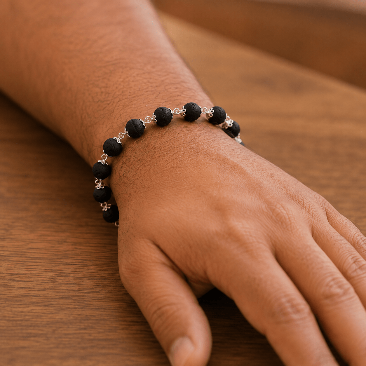 Silver Cap Karungali Bracelet For Men - Gurunoor
